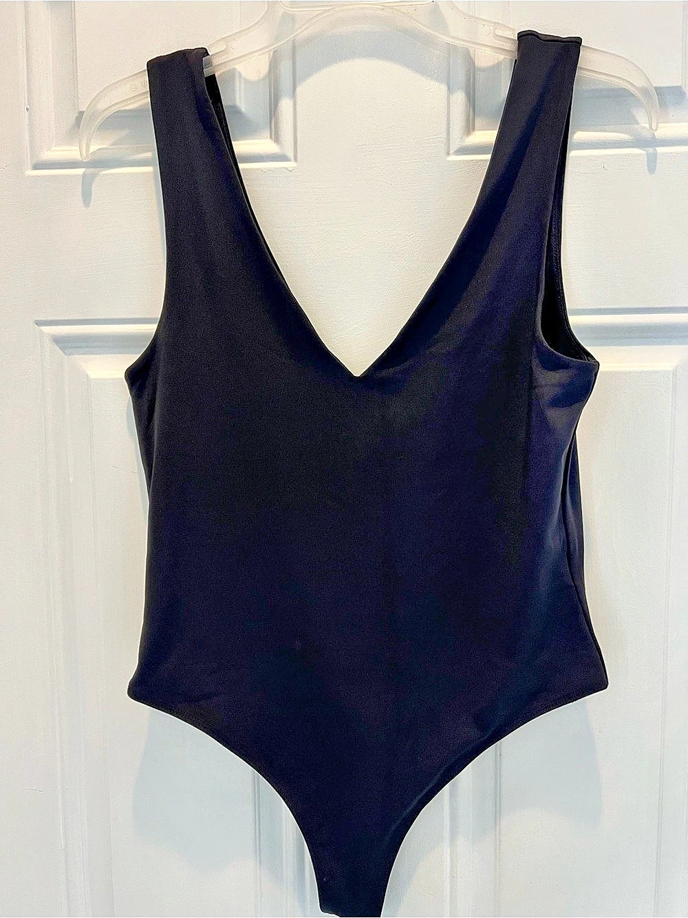 House of Harlow 1960 Women's Black Sleeveless V-Neck Solid Bodysuit Size L #631